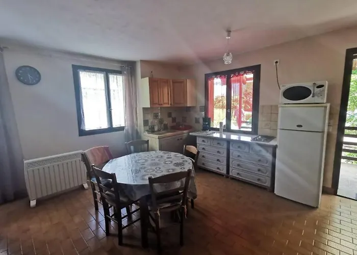 Appartement Proche Village + Vue Sur Montagnes